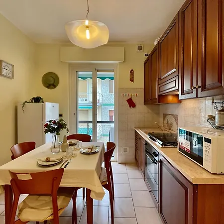 [700m Dal Mare] Bilocale Con A/c, Ampio Balcone E Wi-fi Appartamento Loano