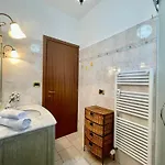 700m Dal Mare Bilocale Con A/c, Ampio Balcone E Wi-fi アパート