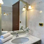 アパート 700m Dal Mare Bilocale Con A/c, Ampio Balcone E Wi-fi *